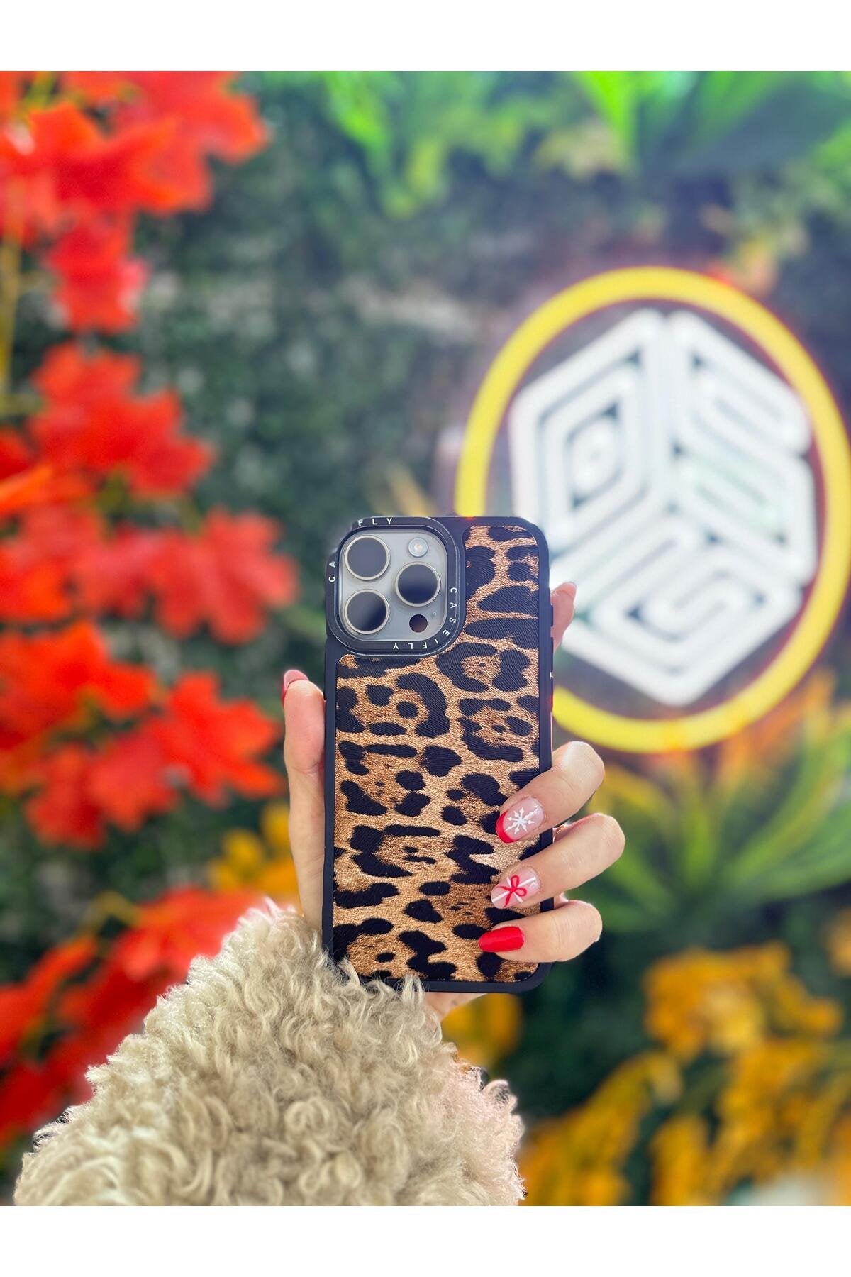 iPhone 12 Pro Max Uyumlu Kılıf Leopar Desenli Kabartmalı Desenli Darbe Emici Lüx Telefon Kılıfı