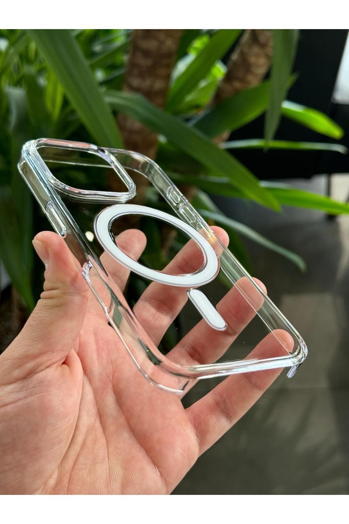 İphone 16 Plus Uyumlu Animasyonlu Sararmaz Ultra Lüx Premium Şeffaf Koruyucu Kılıf