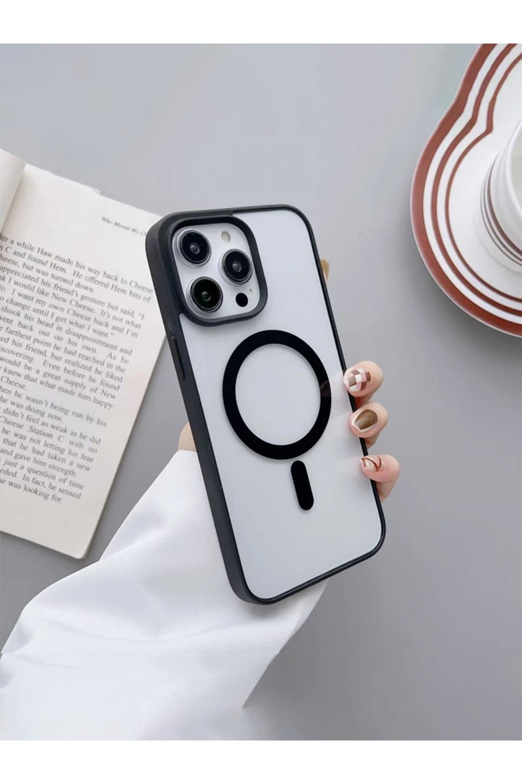 Iphone 14 Pro Max Kılıf Magsafe Özellikli Kamera Çıkıntılı Şeffaf Renkli Premium