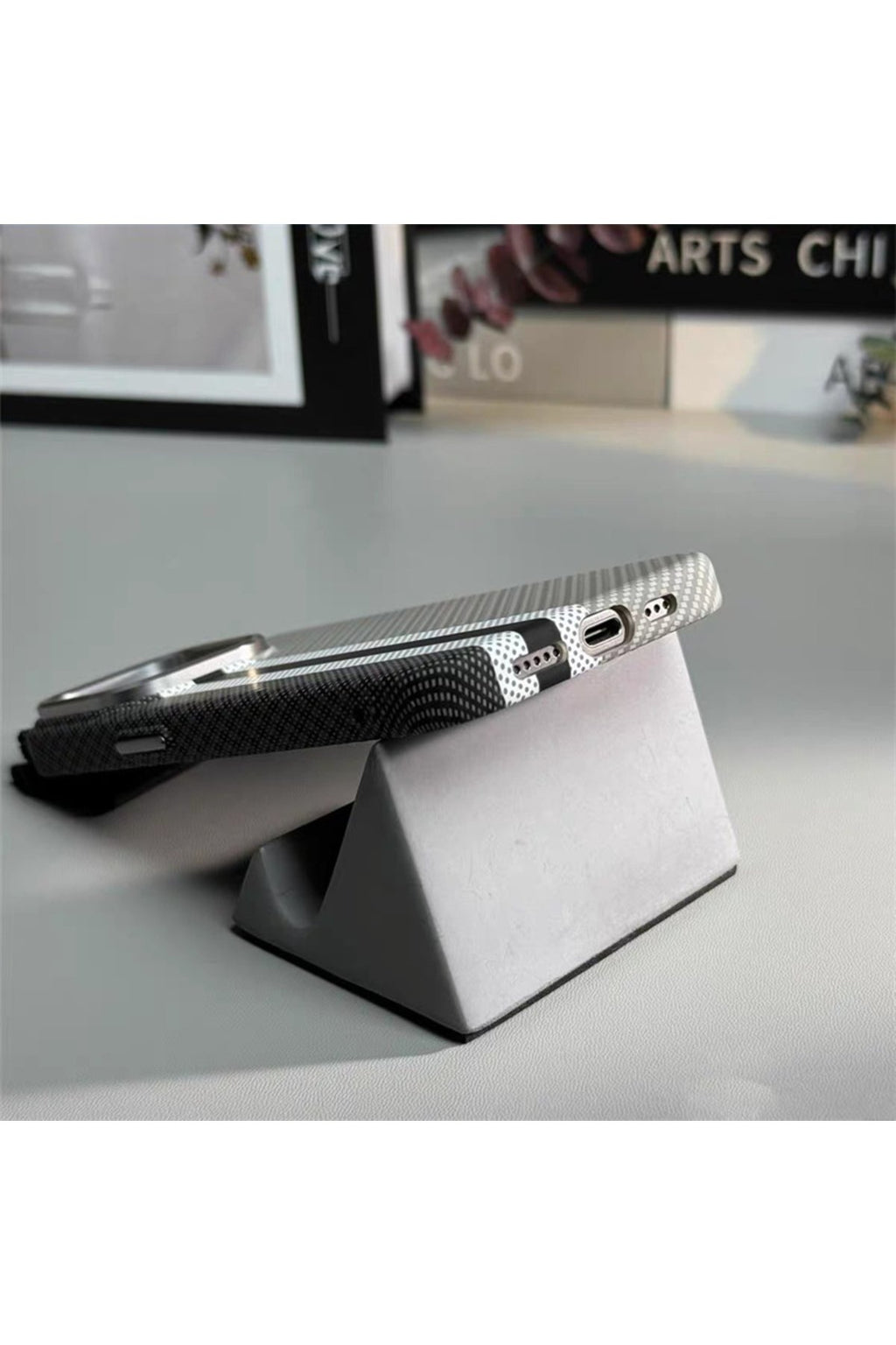 iPhone 16 Pro Max Uyumlu Magsafe Destekli Premium Fiber Carbon Darbe Koruyucu Telefon Kılıfı