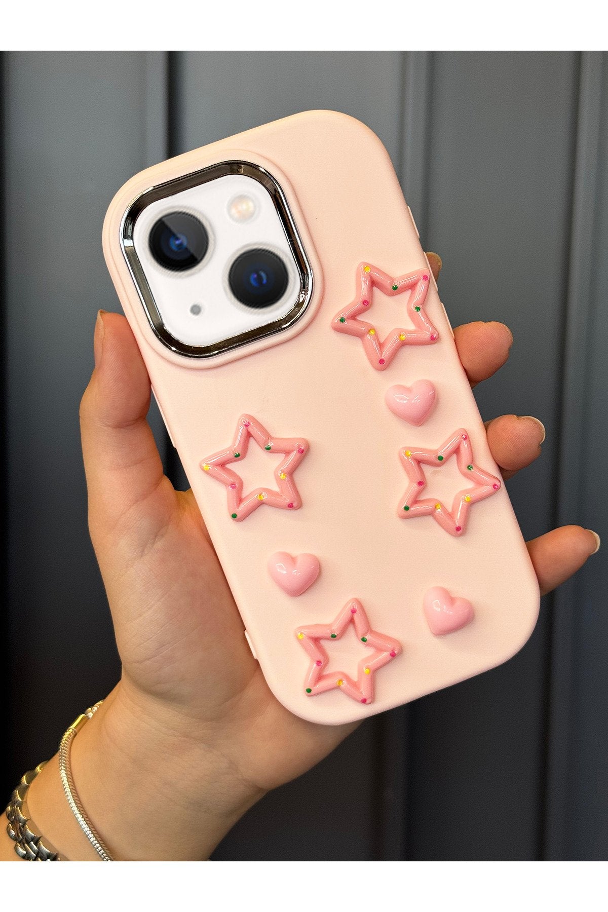 iPhone 13 Ve 14 Uyumlu Darbe Emici Yapılı 3d Pembe Yıldızlar Karakterli Koruyucu Kılıf