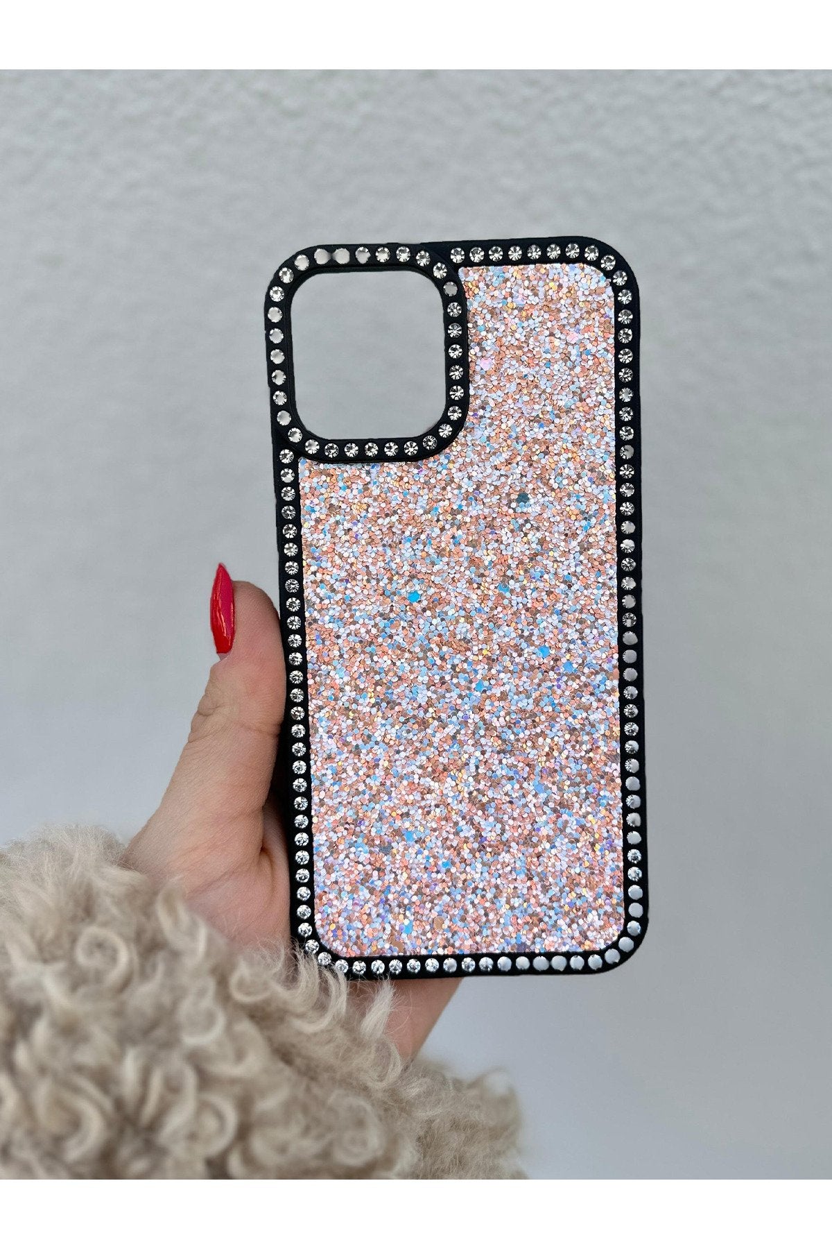 iPhone 13 Ve 14 Uyumlu Taşlı Kenarlı Renkli Taşlı İç Yapılı Darbe Emici Ultra Premium Kılıf