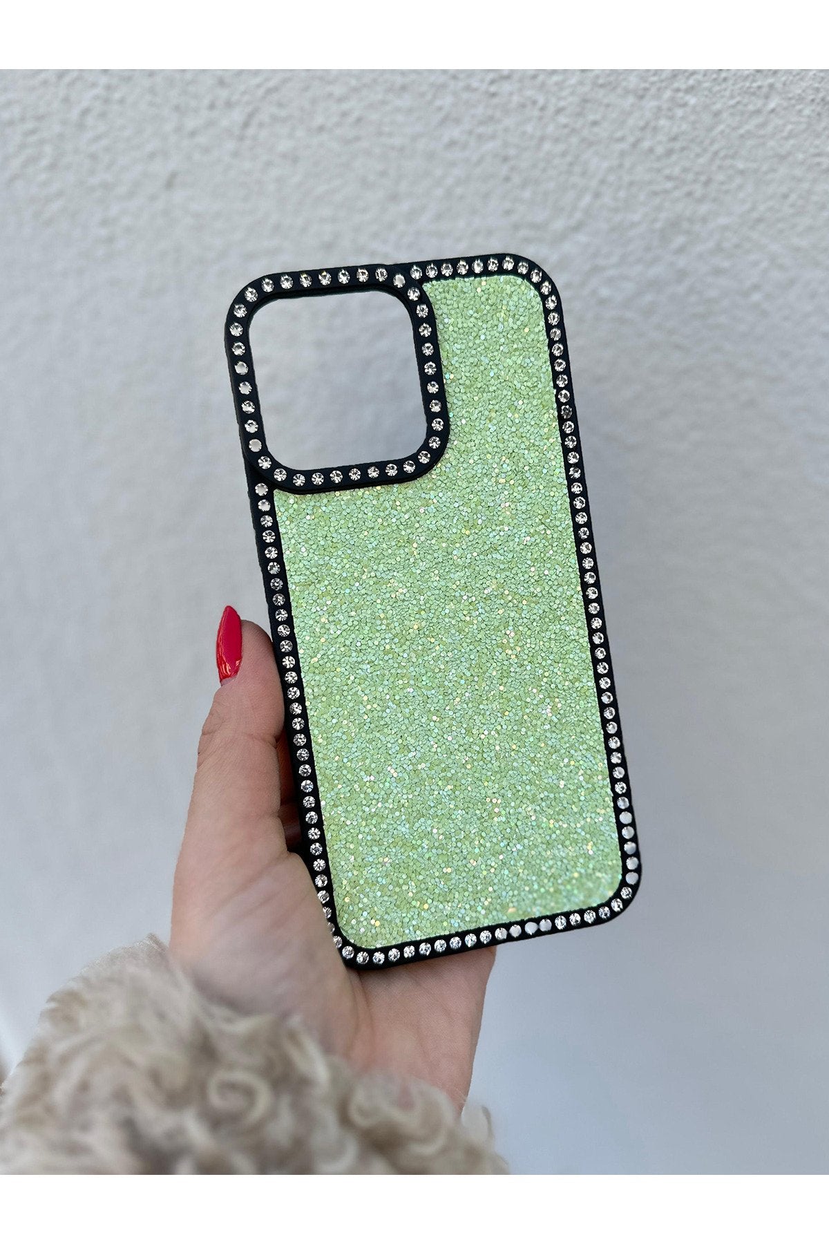 iPhone 13 Pro Uyumlu Taşlı Kenarlı Renkli Taşlı İç Yapılı Darbe Emici Ultra Premium Kılıf