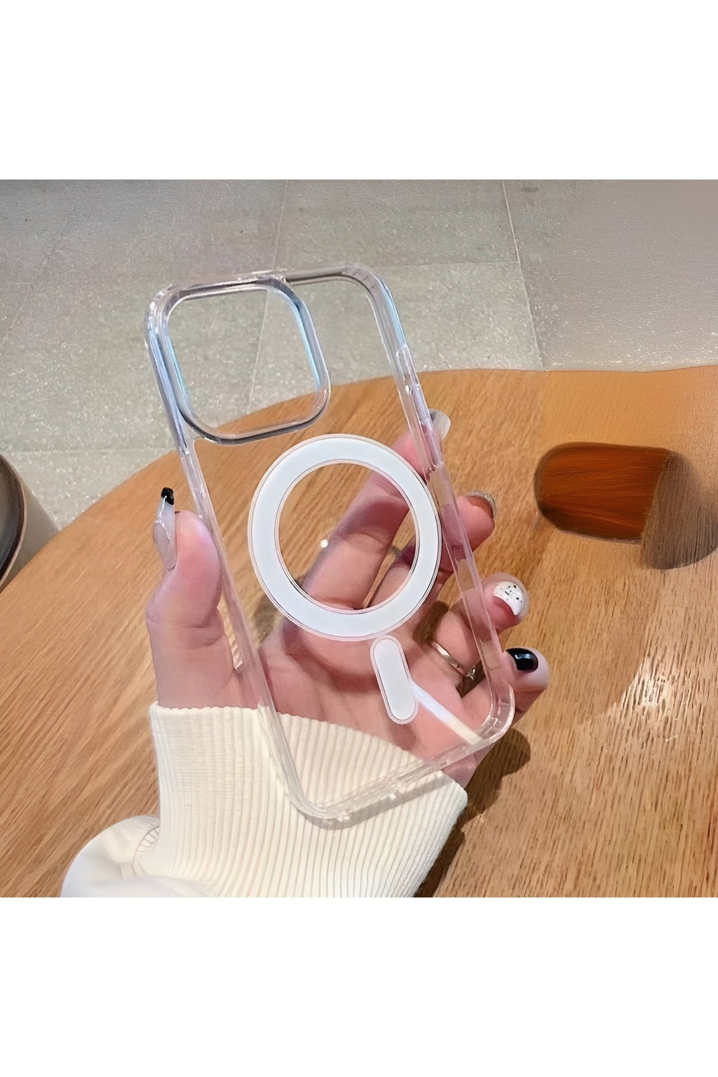 iPhone 13/14 ve 15 Uyumlu Magsafe Kablosuz Şarj Destekli Kutulu Premium Sararmaz Şeffaf Kılıf