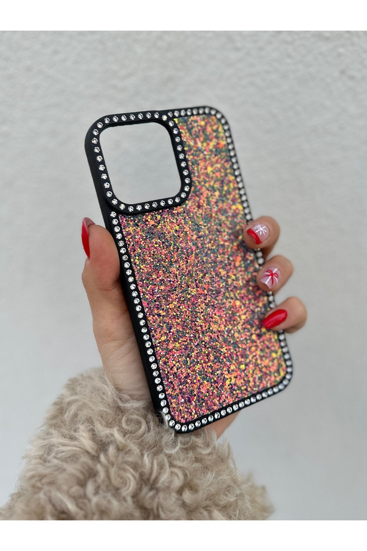 iPhone 13 Pro Max Uyumlu Taşlı Kenarlı Renkli Taşlı İç Yapılı Darbe Emici Ultra Premium Kılıf