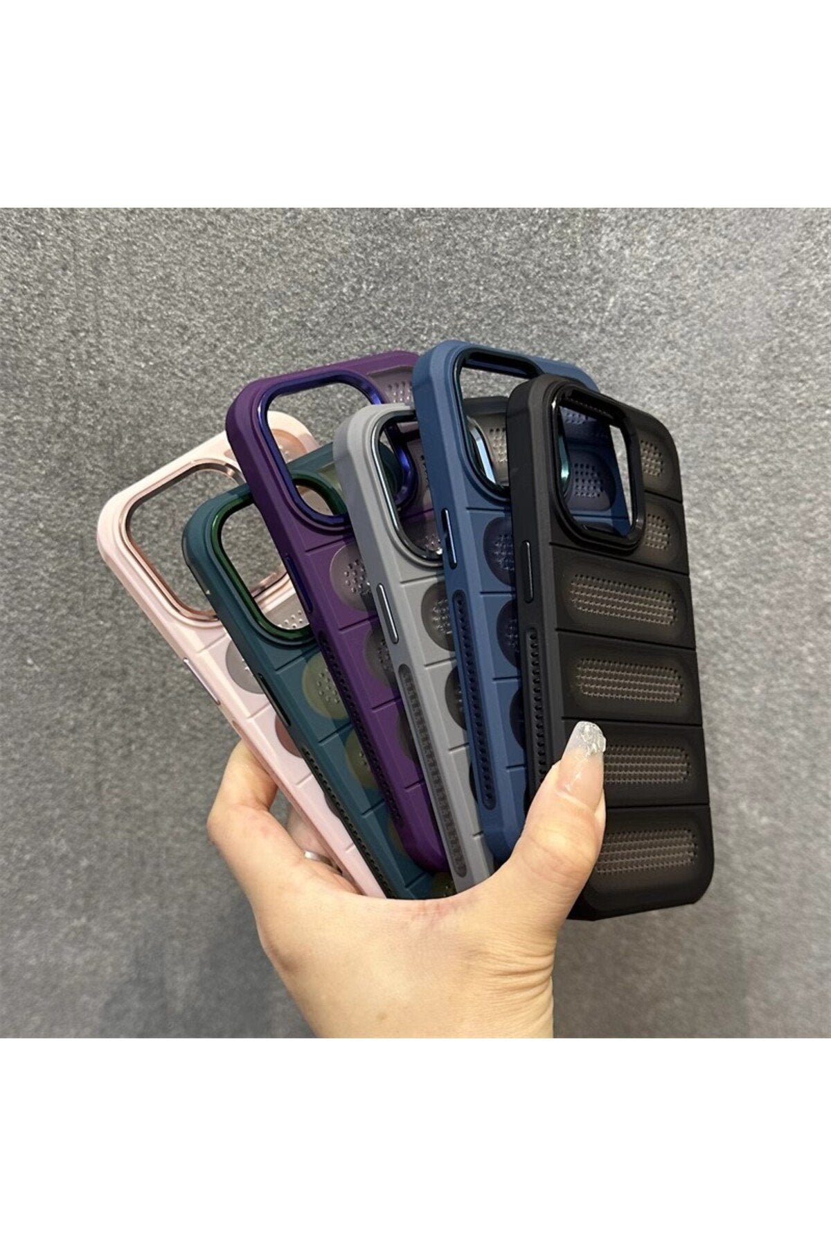 İphone 16 Pro Uyumlu Stand Özellikli Delikli Tasarım Isınma ve Darbe Engelleyici Kılıf