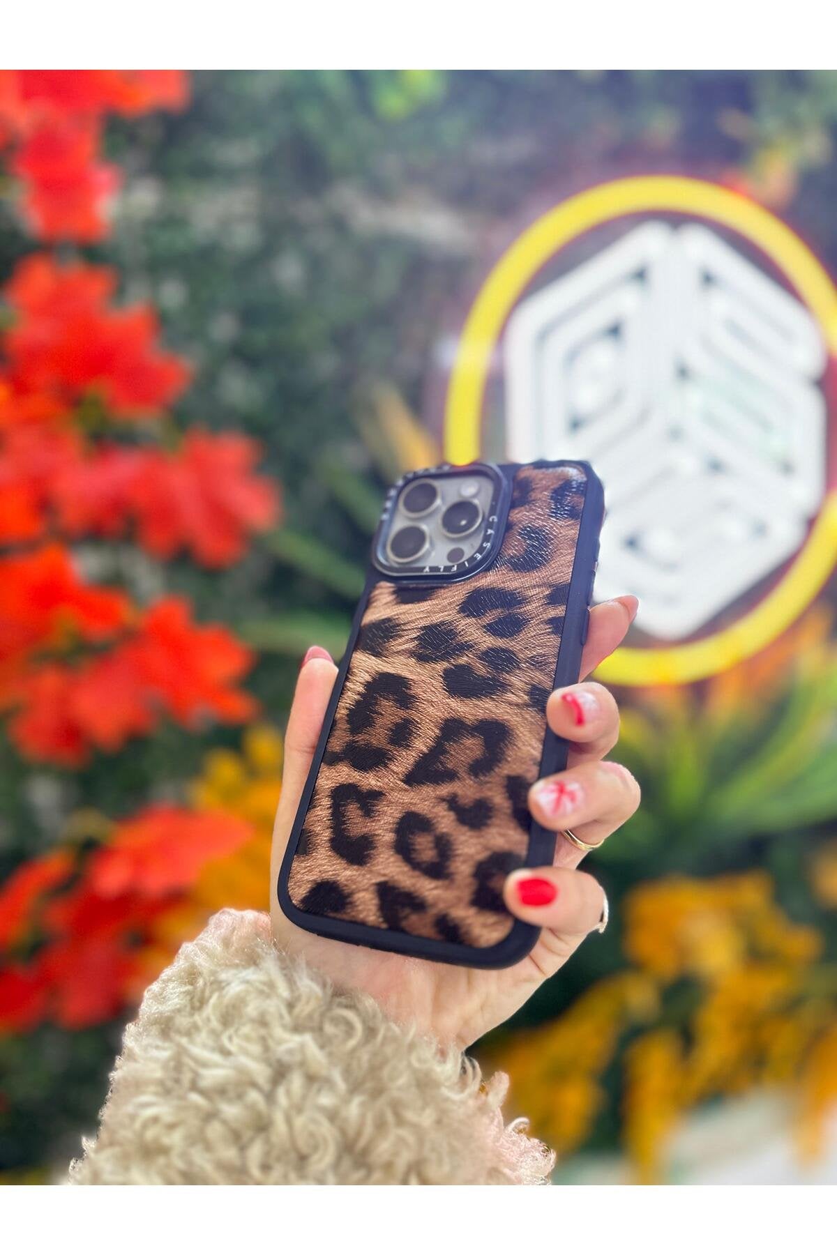 iPhone 12 Pro Max Uyumlu Kılıf Leopar Desenli Kabartmalı Desenli Darbe Emici Lüx Telefon Kılıfı