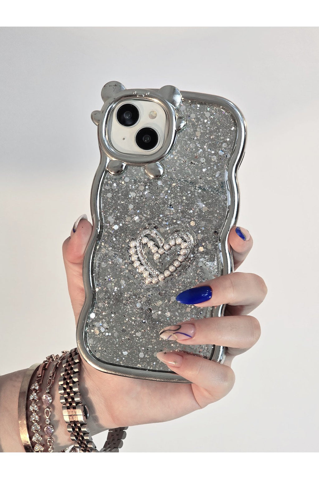 iPhone 13 Uyumlu Parlak Simli Desenli Ayıcık Karakterli Premium Telefon Kılıfı