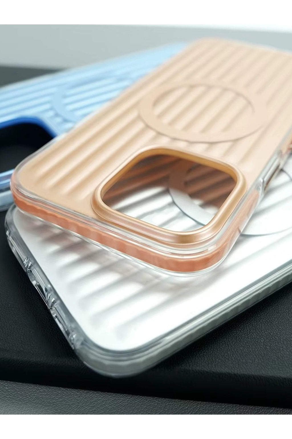 iPhone 16 Pro Max Uyumlu Premium Kasa Sararmaz Sert Yapılı Magsafe Destekli Koruyucu Telefon Kılıfı