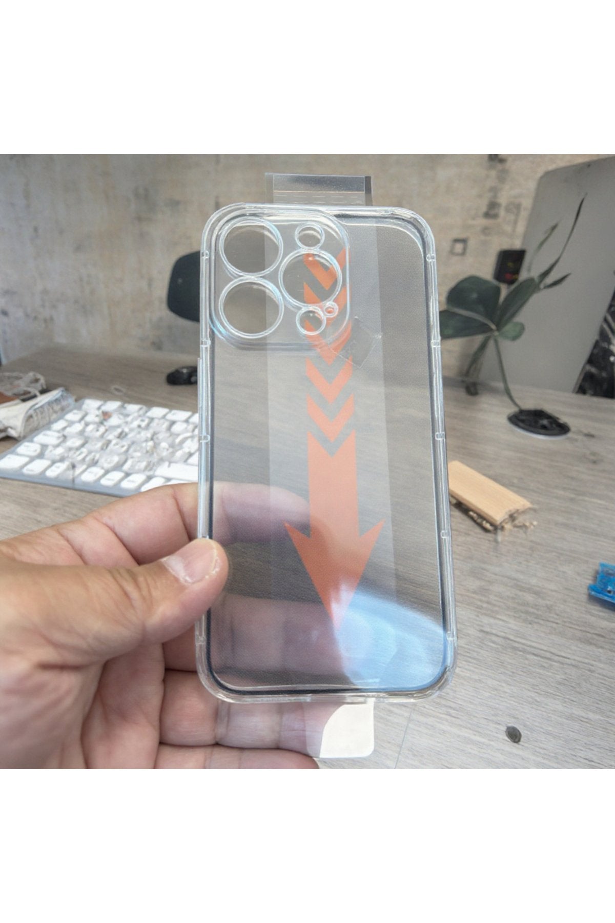 İphone 16 Pro Max Uyumlu Şeffaf Kılıf ve Aparatlı Ekran Koruyucu Özellikli Premium Kamera Korumalı