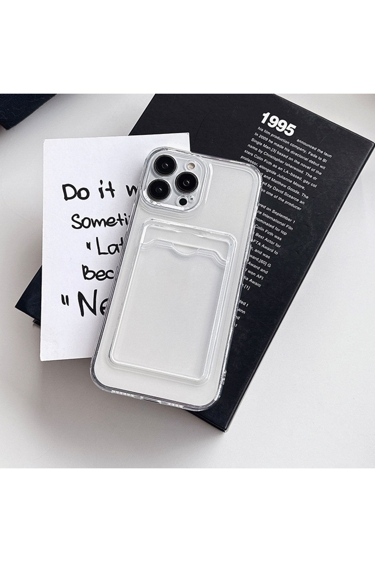 iPhone 13 Uyumlu Kartlıklı Premium Sararmaz Darbe Emici Telefon Kılıfı