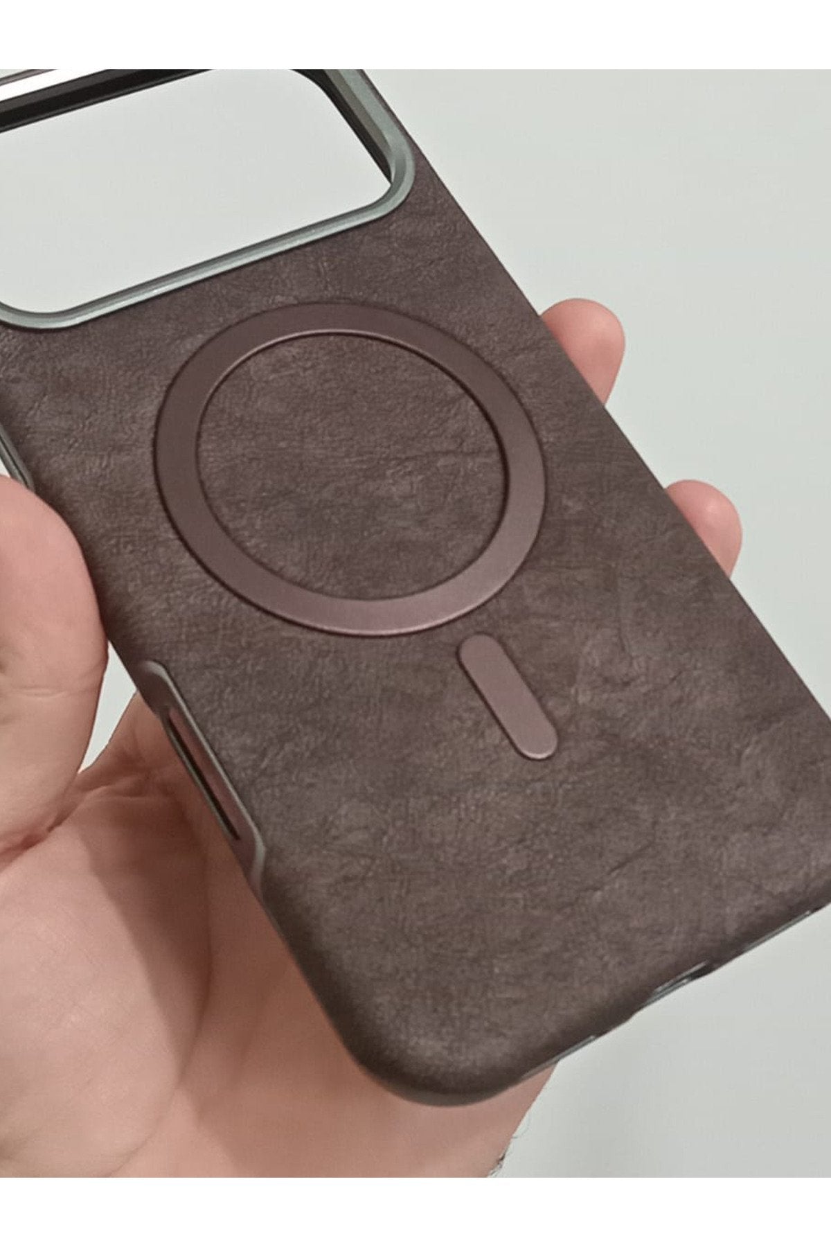 iPhone 17 Pro Uyumlu İçi Süet Dışı Deri Ultra Premium Magsafe Destekli Koruyucu Telefon Kılıfı