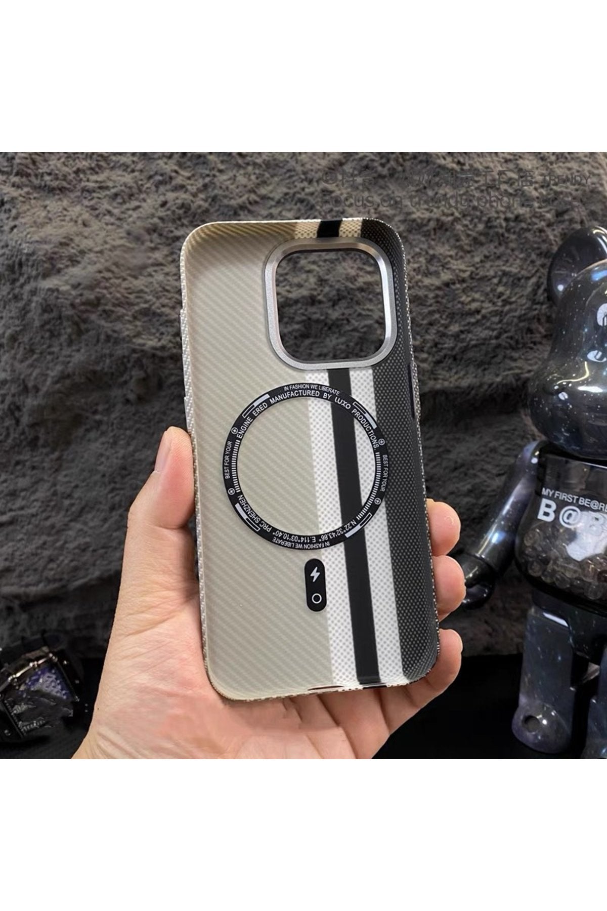 iPhone 16 Pro Uyumlu Magsafe Destekli Premium Fiber Carbon Darbe Koruyucu Telefon Kılıfı