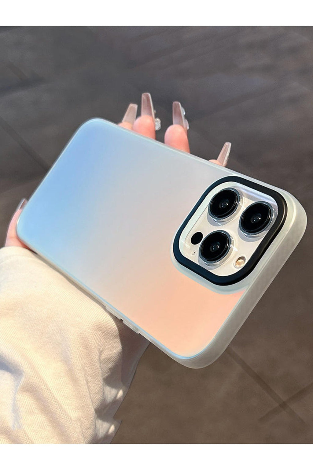 Iphone 14 Pro Kılıf Bulut Hologram Tasarım Darbe Emici Elit